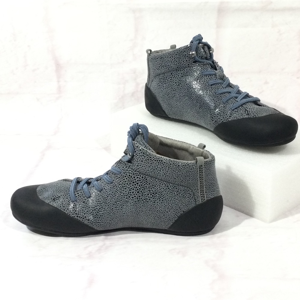 CAMPER High Top Leather Shoes